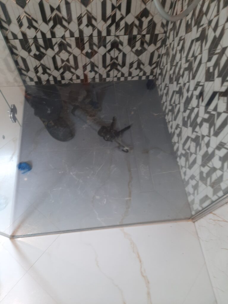 realizacje palko-bud, układanie płytek, płytkowanie łazienki